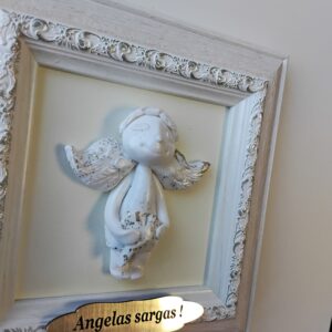 ,,Angelas sargas ’